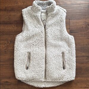 Thread & Supply Sherpa vest